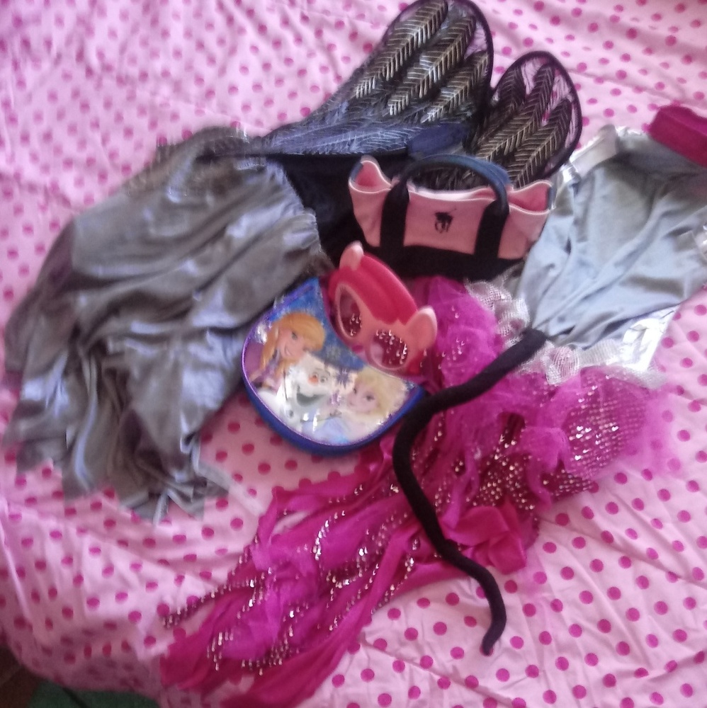 Dress up play